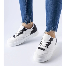 D/GMR Hvide sneakers med sorte Fournie-accenter