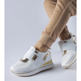 D/GMR Hvide slip-on sneakers med Sages platform