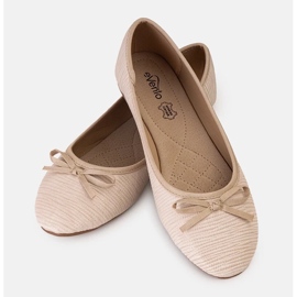 Beige balletlejligheder med sløjfe og læderindsats fra Rosaly
