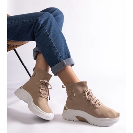 D/CEO Beige sneakers med elastisk overdel fra Arredon