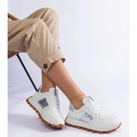D/CEO Hvide sneakers med synlig Restia-beskytter