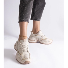 D/CEO Beige sneakers med en massiv Adom-sål