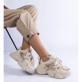 D/CEO Beige sportssneakers til kvinder med en massiv Lien-sål