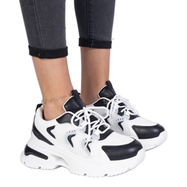 Hvide og hvide kvinders sports -sneakers sort
