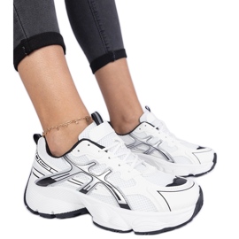 Sorte damesneakers med massiv sål hvid