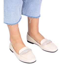 Beige kvinders loafers med zirkoner