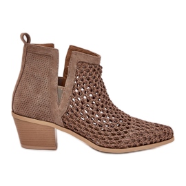 Openwork kvinders høje hæle med udskæringer og khaki fletning beige