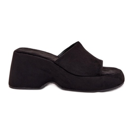 Eco Suede Kvinders hjemmesko på platformen og sorte kiler