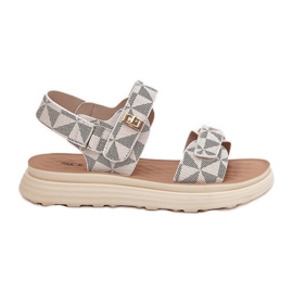 Kvinders materiale sandaler på platformen beige