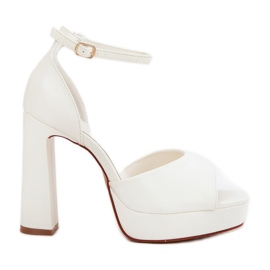 Kvinders sandaler på posten og platformen Eco Leather White hvid