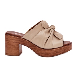 Kvinders flip flops på Eco -Leather Post beige