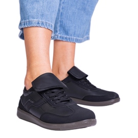 Sort lav snørede sneakers