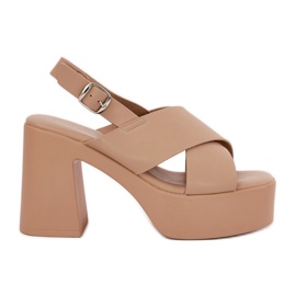 Kvinders sandaler på posten og platformen med Eco Leather Khaki beige