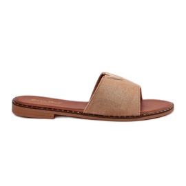 Flat -Hælet kvinder flip flops med dekorative khaki -detaljer beige