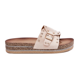 Kvinders flip flops på platformen med en spænde og stænger beige