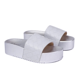 Grå -lignende flip flops