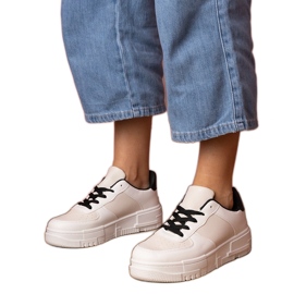 Beige sports sneakers på platfotm
