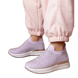 Lilla kvinders sneakers på platformen med zirkoner violet