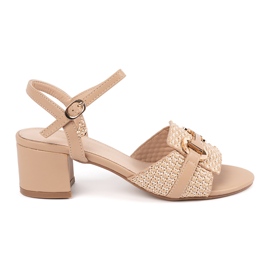 Goodin Beige kvinders sandaler på medium stolpe