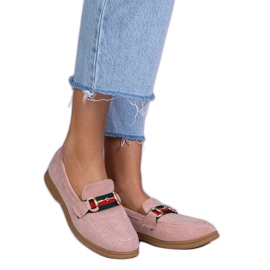 Pink Loafers fra Ekozamsz med en gylden dekoration lyserød