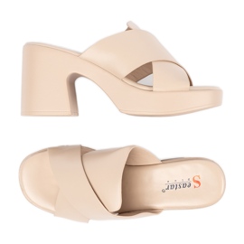 Seastar Beige flip -flops på stolpen