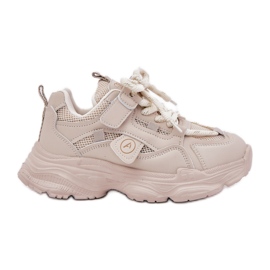 Inna Børns sneakers på platformen beige