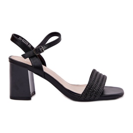 Kvinders sandaler på stolpen med zirkoner og Vinceza 62228 Braid Black sort