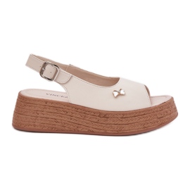 Kvinders lædersandaler på Vinceza 41476 beige kile
