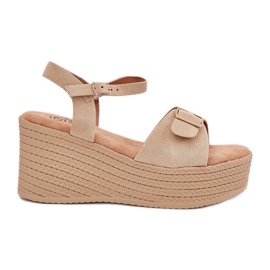 Inna Kvinders sandaler på kile med khaki spænde beige