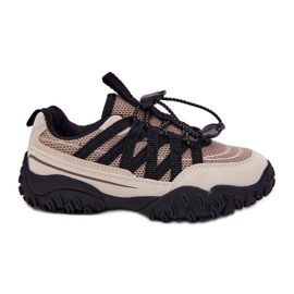 Inna Børns sneakers med beige