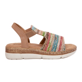 EVento Kvinders sandaler med en flerfarvet fletning beige