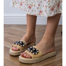 Beige espadrilles med sorte krystaller
