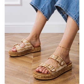 Beige flapper med klemmer på striber