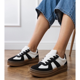 Sorte sneakers til kvinder på platformen