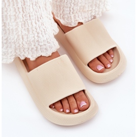 Lysbeige skumflip-flops til kvinder med tyk sål