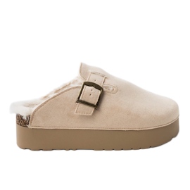 Beige flip -flops bygget med pels