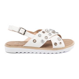 Shelvt Hvide sandaler med dekorative studs