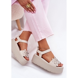 Kvinders lædersandaler på Chebello 4701 beige platform