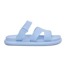 Kvinders gummi flip flops med et blåt bælte