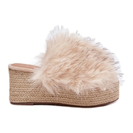 Kvinders kiler med kile med pels og flettet beige