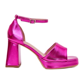 Malede kvinders sandaler på Fuchsia Post lyserød