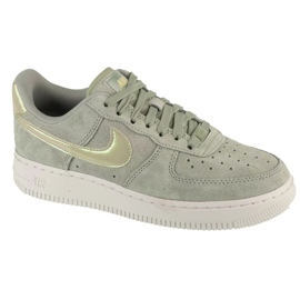 Nike Air Force 1 07 SE i HJ4401-300 grøn
