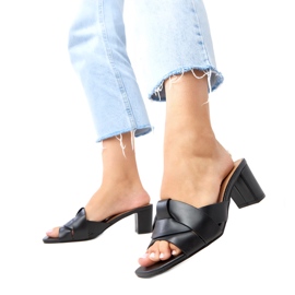 Sort klassisk flip flops på Risana Eco -Leather Post
