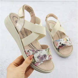 Komfortable sandaler Jezzi i 24142 JEZ448B