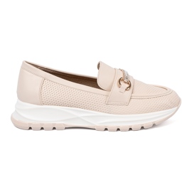 Shelvt Lys beige loafers med et dekorativt gyldent element