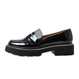 Sorte lakerede loafers dekoreret med laures zirkoner