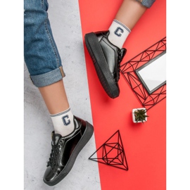 Kylie Sneakers på platformen sort