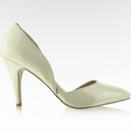 Pumper med et hak A880 Beige