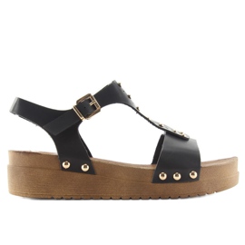 Sandaler på en tyk sål 568-5 sort