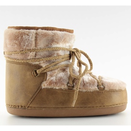 Snefnugmåne med beige kamelskind